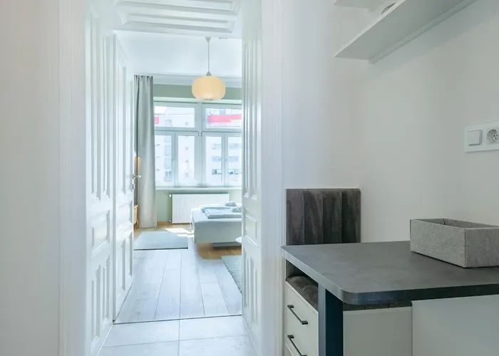Josef's I Premium I Metro Access Apartment *